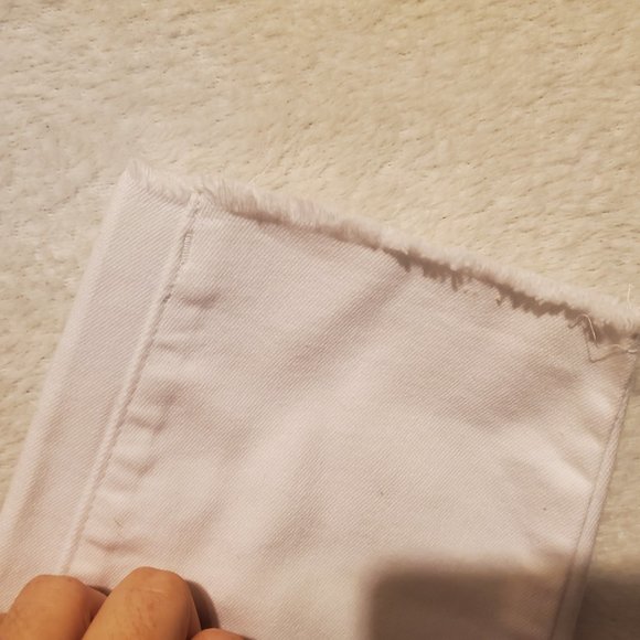 Women's size 10 White Jennifer Lopez Flawless Sculpt Cropped Jeans - Picture 3 of 5